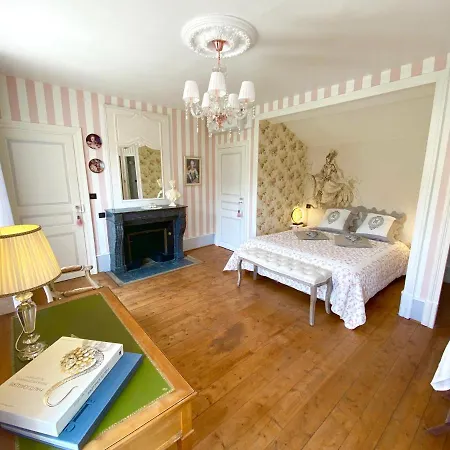 Holiday home Chateau Des Janroux Julienas