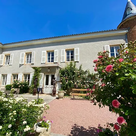 Chateau Des Janroux Holiday home *
